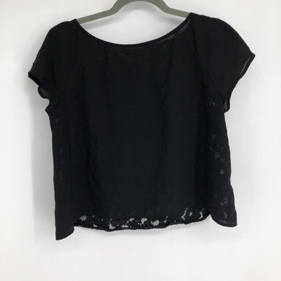 BB Dakota black short sleeve t-shirt cropped floral lace sheer back size M - Picture 2 of 8